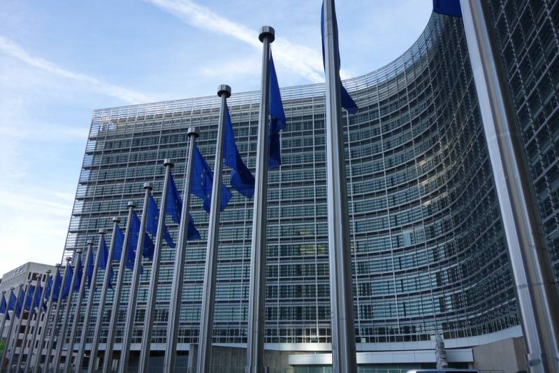 La Commission européenne propose d'investir 1 milliard d'euros dans des superordinateurs européens de niveau mondial