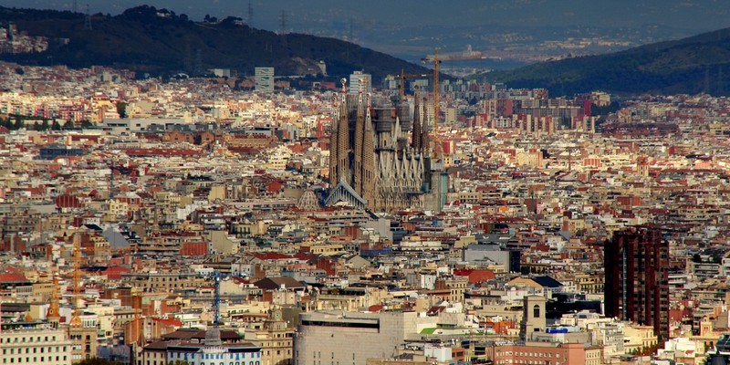 Comment la mairie de Barcelone souhaite favoriser une utilisation éthique de l'intelligence artificielle
