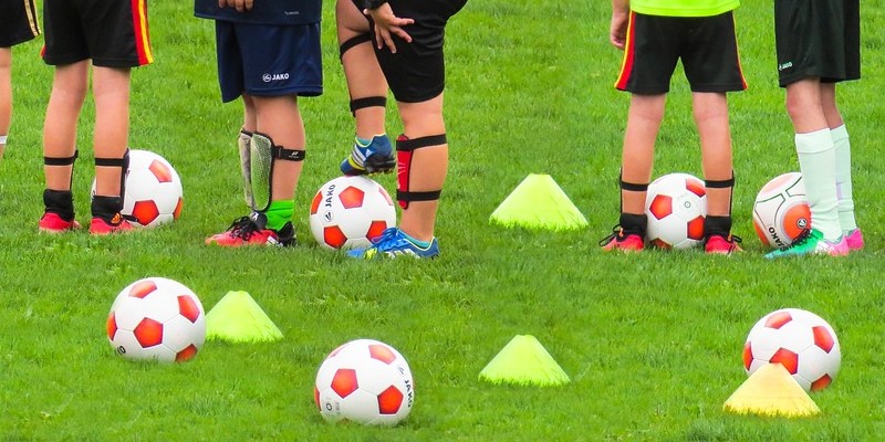 Comment l'intelligence artificielle est utilisée pour faciliter le recrutement de jeunes footballeurs