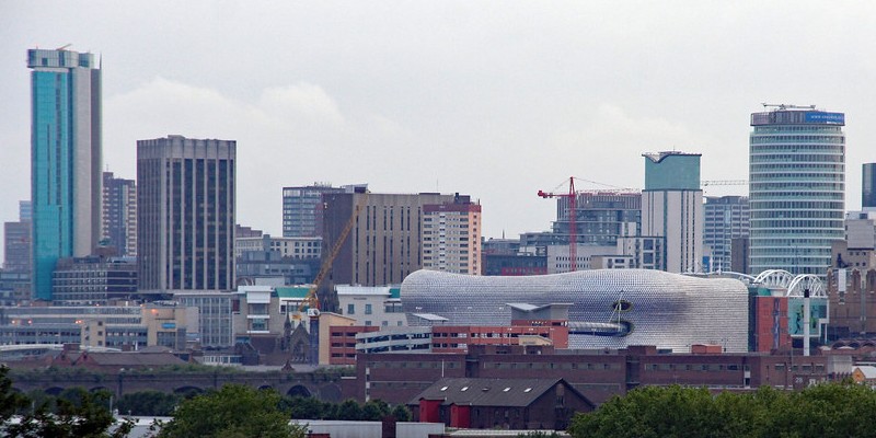 A Birmingham, la mairie cherche de nouveaux terrains pour la construction de logements grâce à l'IA