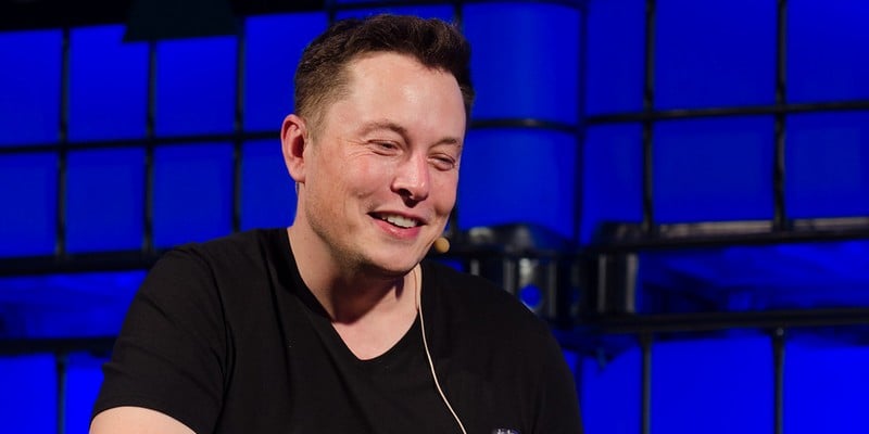 Elon Musk annonce la date officielle du Tesla AI Day, évènement dédié à l'IA et au recrutement