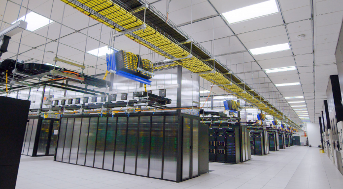 Meta dévoile le AI Research SuperCluster, superordinateur d'intelligence artificielle qui sera à terme le plus puissant du monde