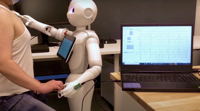 Canada : Une équipe de l'Université Simon Fraser met au point des robots humanoïdes miniatures pour mesurer la tension artérielle