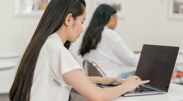 Etude du Centre Hubertine Auclert sur « Les freins à l'accès des filles aux filières informatiques et numériques »