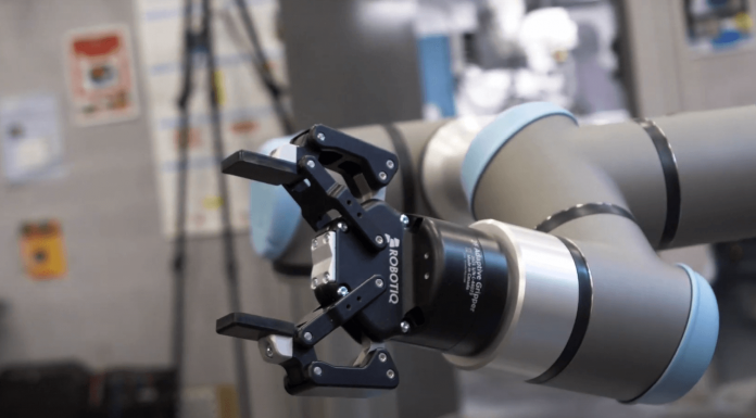 ESIGELEC lance la plateforme de formation ROOC (Robotique et objets connectés)