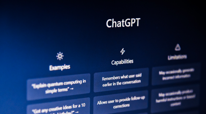 Le trafic web de ChatGPT en hausse de 83% en février dernier, rivalisant alors avec celui de Bing