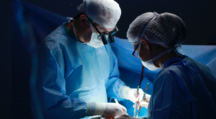 Lancement de « Connected Surgery », un programme associant Caresyntax, Relyens et Intel