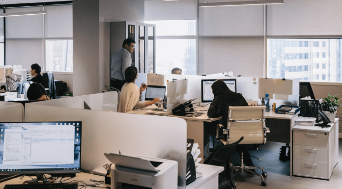ServiceNow, Accenture et NVIDIA s'associent pour accélérer l'adoption de l'IA générative dans les entreprises