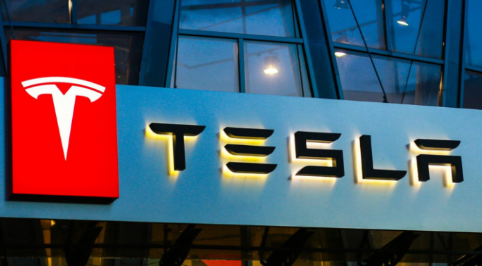 Tesla va devoir répondre de sa responsabilité dans 2 procès concernant des accidents mortels