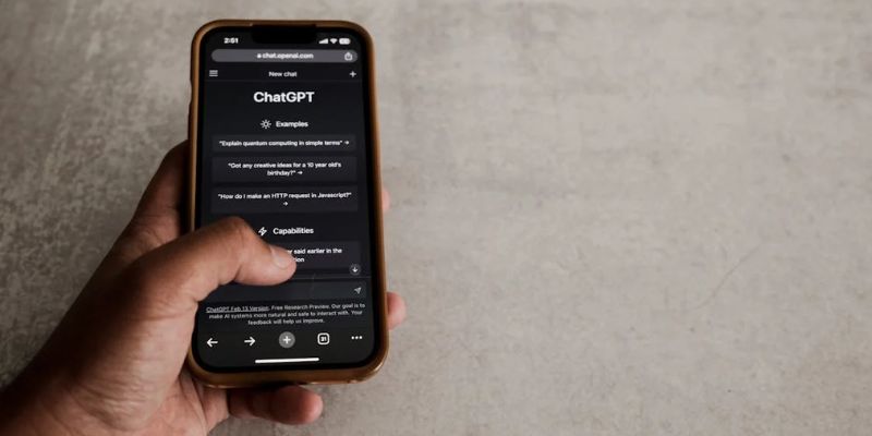 OpenAI s'associe à Oracle et Microsoft pour renforcer ses capacités de calcul