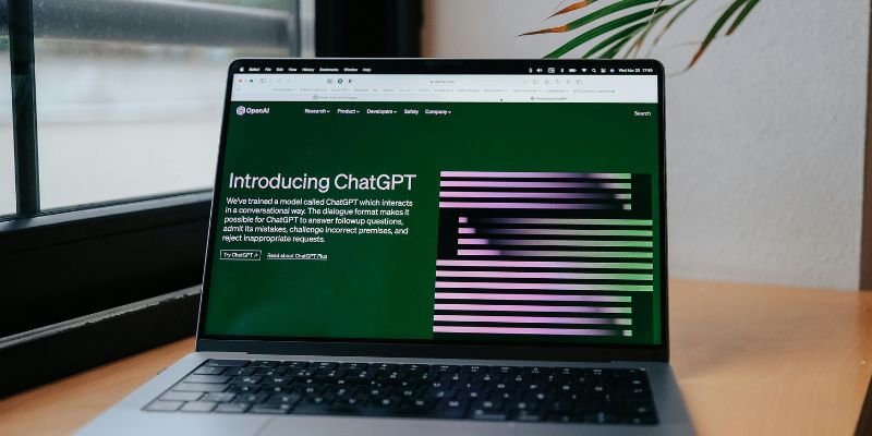 Microsoft abandonne son poste d'observateur au conseil d'administration d'OpenAI, Apple renonce au sien