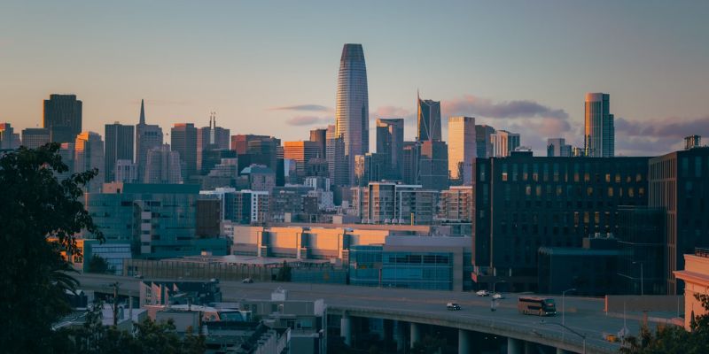 La Californie prend les devants sur la régulation de l'IA : controverses autour de la loi SB 1047