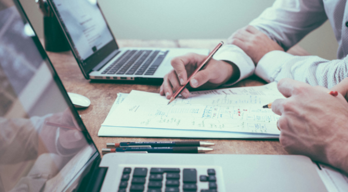 Optimisation des investissements en IA : les 4 archétypes de Sopra Steria pour transformer l'IA en levier de performance