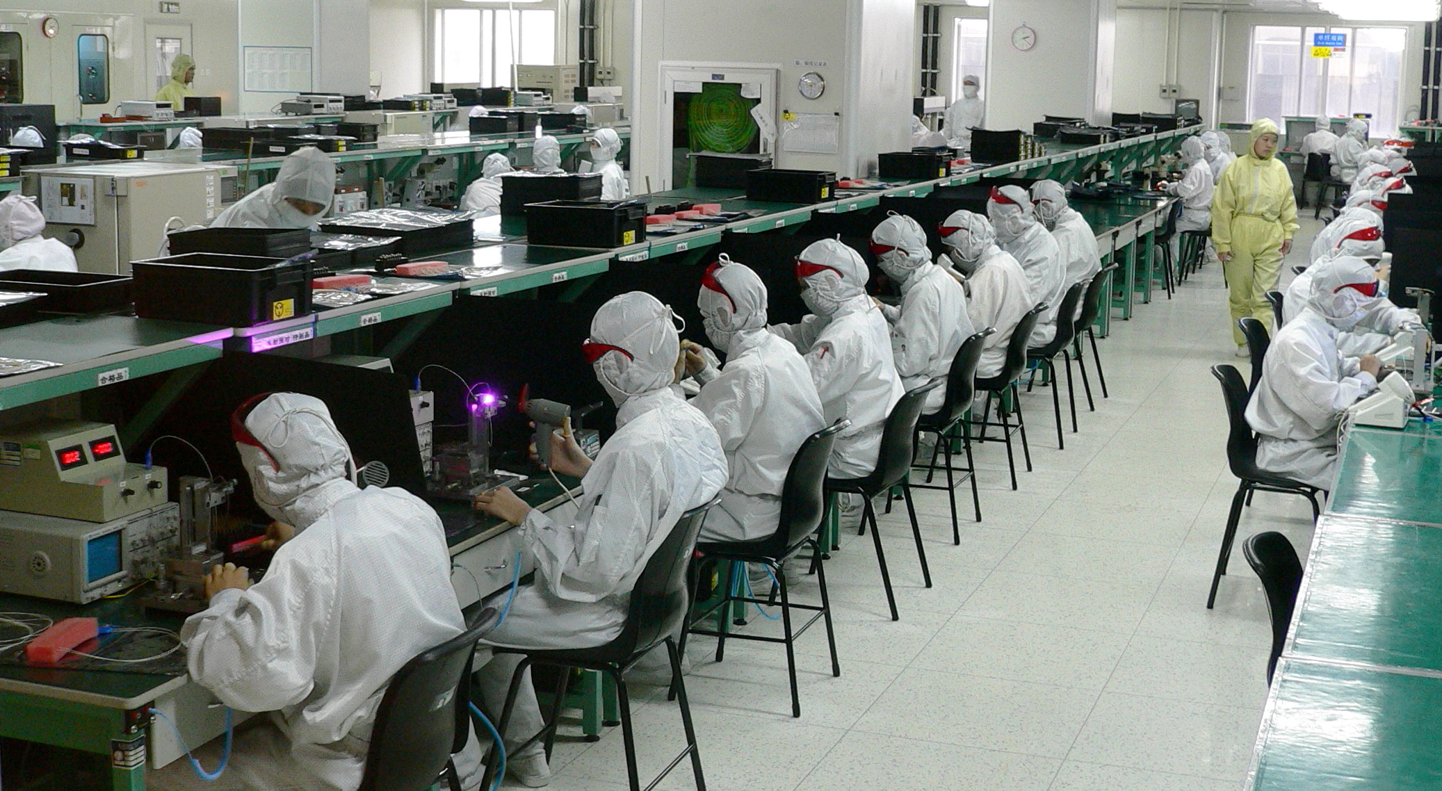 Hausse des bénéfices de Foxconn au Q3 : "2025 sera l'année de l'IA"