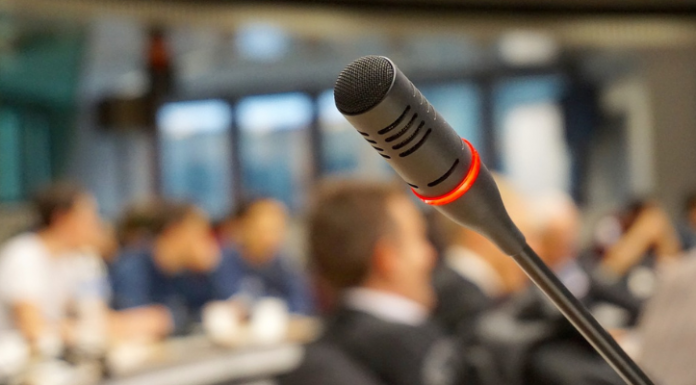 « Bâtir la confiance : anticiper et maîtriser les risques de l’IA » par HEC Hub Digital & Axys
