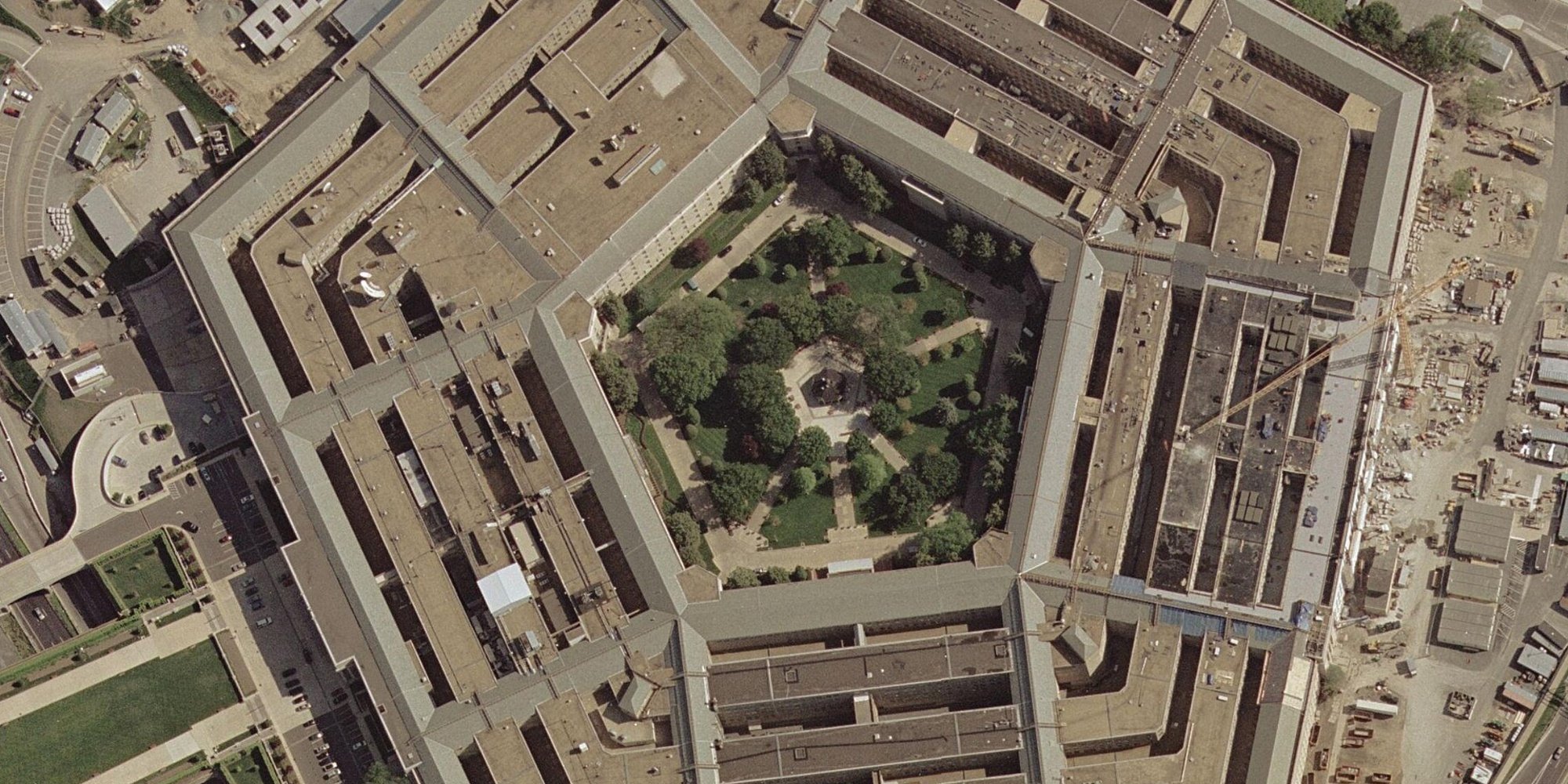 USA : OpenAI signe un contrat de 200 millions de dollars avec le Département de la Défense et lance “OpenAI for Government”